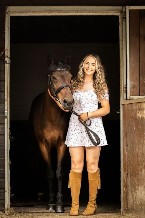 Equine Portfolio - Lunar Photography - Imogen Moon ABIPP - Equine & Dog Photographer In Derbyshire Photography Freebies, Lunar Photography, Equine Photoshoot, Flying Dog, Cute Horse Pictures, Equine Portraits, Shoot Poses, Dog Photoshoot, Cowgirl And Horse