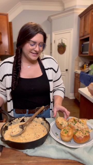 brittany khamille on Instagram: "a classic i’ll never get tired of🦞 cheesy crawfish stuffed pistolettes ❤️ recipe measurements are in the video but if you wanna see it written out- it’s over on @peppertheapp (username brittany.khamille)♡" Stuffed Pistolettes, Pistolettes Recipe, Cajun Recipes, See It, Instagram A, Seafood, Audio, Stuffed Peppers, The Originals