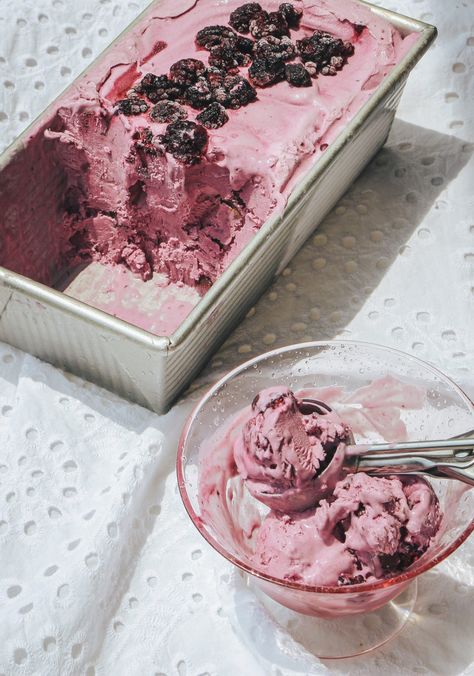 Black Raspberry Ice Cream, Easy Ice Cream Recipe, Raspberry Ice Cream, Easy Ice Cream, Homemade Ice Cream Recipes, Ice Cream Treats, Black Raspberry, Chocolate Raspberry, Homemade Ice Cream