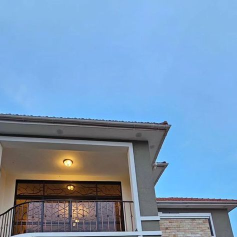 Spacious Homes Realty Limited on Instagram: "This beautiful property is located on a Hill in Kanyanya, Kampala. Having 5 bedrooms, newly built and located in a quiet and modern neighbourhood. The property is approximately 20 minutes drive to the city centre, 10 minutes to Acacia Mall and 5 minutes drive to Akamwesi Mall. #ugandarealestate #kampalarealestate #Kampala #Uganda #houseforsaleinuganda #houseforsaleinkampala #kampalazswthrt #kampalauganda #luxury #luxuryhouse #love #trending" Beautiful Property, Kampala Uganda, A Hill, City Centre, Luxury House, Uganda, Beautiful Homes, The City, The Neighbourhood