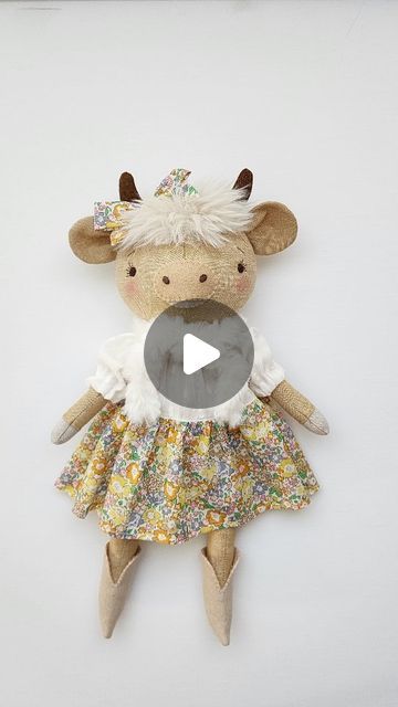 Cow Doll Pattern, Sweet Cow, Small Cow, Doll Making Patterns, Doll Sewing Patterns, Easy Sewing Patterns, Sewing Dolls, Doll Maker, Fabric Dolls