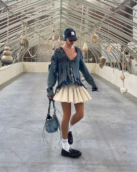 Davis Bates, Leo Rising, Denim Skirt, Style Me, Fashion Inspo, On Instagram, Clothes, Instagram