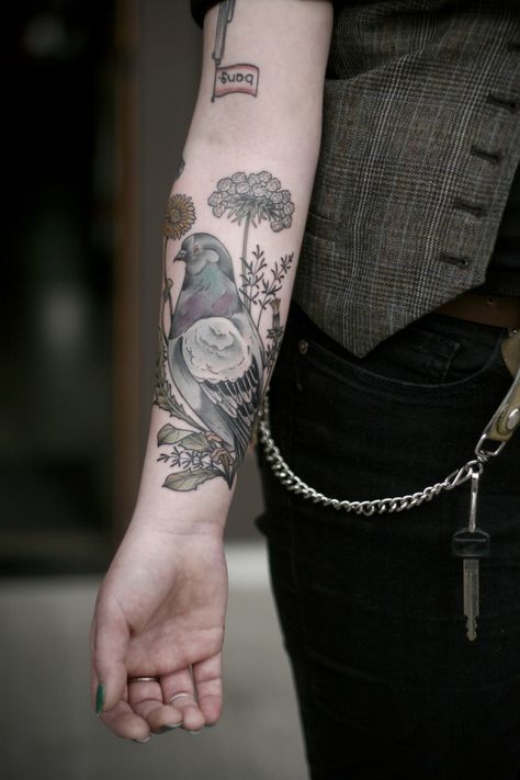 Love the placement/size, but I want black and grey all floral, no bird A Bird Tattoo, Pigeon Tattoo, Botanisches Tattoo, Vogel Tattoo, Tattoo Wrist, Wrist Flowers, Make Tattoo, Botanical Tattoo, Bird Tattoo