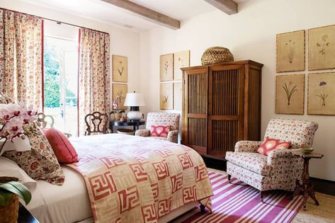 California Bedroom, Mark Sikes, Furniture Reupholstery, Mark D Sikes, Stylish Beds, Beautiful Bedrooms, Beautiful Interiors, Cheap Home Decor, Bedroom Inspirations