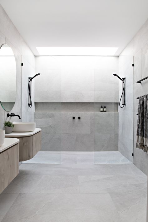 Bathroom Measurements, Double Shower, Bad Inspiration, Shower Niche, Bathroom Trends, Grey Bathrooms, Minimalist Bathroom, Bathroom Renos, House Bathroom