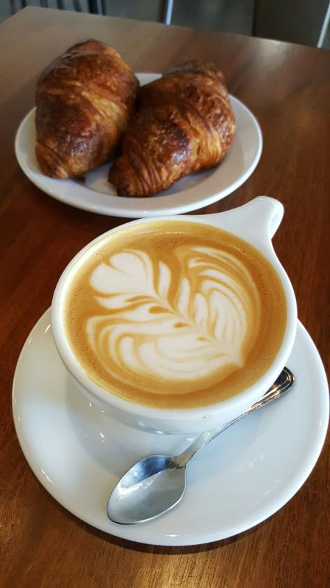 Latte & croissants anytime (_)> Coffee With Croissant, Food Photography Croissant, Cappuccino And Croissant, Croissants And Coffee Aesthetic, Croissant Coffee, Coffee And Croissants, Coffee Gif, Coffee Grinder Electric, Coffee Instagram