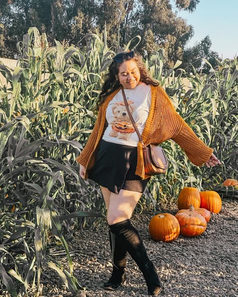 The Prettiest Pumpkin At The Patch! 🎃 It’s been so long since I’ve been to a pumpkin patch and this year I made it a goal to visit one. 🧡 Of course I had to get all the pictures when I was there. 📷 Also how cute is my top? I do love a teddy bear dressed as a pumpkin. 🧸🐻 Pretty Pumpkins, A Teddy Bear, I Made It, Do Love, A Pumpkin, Pumpkin Patch, Instagram Pictures, Of Course, Love A