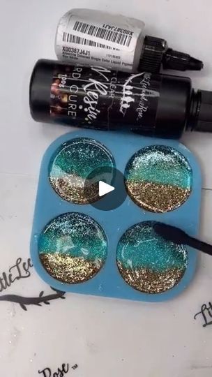 UV Resin vs epoxy | UV Resin vs epoxy for the win! 💖 #littleleeandrose #epoxyart #glittertumbler #epoxycraft #diy #epoxytumbler #customtumbler #glittertumblers | By LittleLee and RoseFacebook Epoxy Clay, Uv Resin, Custom Tumblers, Resin Crafts, Tumbler