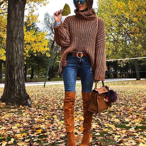 Image may contain: one or more people, people standing, shoes, tree, outdoor and nature  #Regram via @B4k3TOOhuBG Knee Boots Outfit Winter, Suede Boots Outfit, Brown Boots Outfit, Over The Knee Boot Outfit, Camel Boots, Knee Boots Outfit, Winter Boots Outfits, High Boots Outfit, Suede Leather Boots