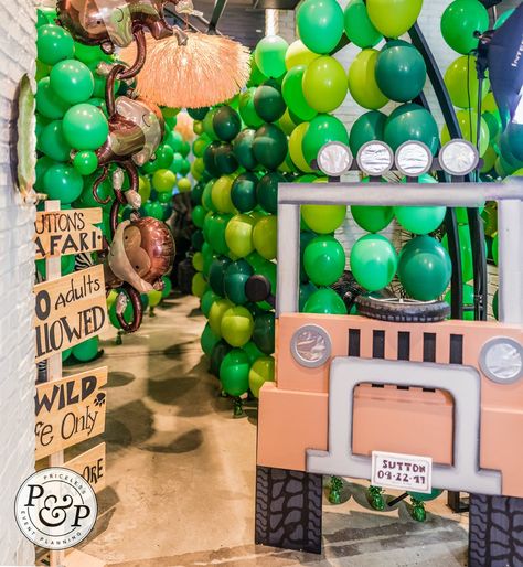 A Wild One Birthday Party, Jungle Theme Birthday Party, Jungle Decorations, Wild Birthday Party, Birthday Party Planner, Jungle Theme Birthday, Jungle Birthday Party, Safari Theme Birthday