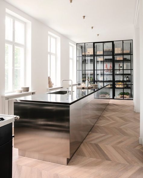 a new platform | on Instagram: “Steel kitchen ________ by  @annelouiseduedefønss and @boffi.spa. photo @heidilerkenfeldt #photoshop @thomas_cato styling #pernillevest…” Wallpaper Neutral, Kitchen Basics, Kitchen Island Design, Contemporary Interior Design, Kitchen Taps, Minimalist Kitchen, Wood Flooring, Contemporary Kitchen, Contemporary Decor