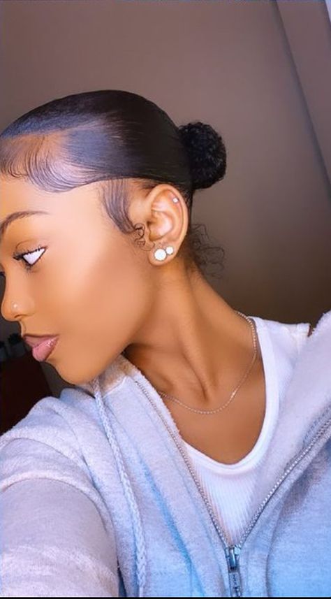 Slick Back Natural Hair Black Women, Edges Hair, Sleek Ponytail Hairstyles, Big Box Braids Hairstyles, Cute Box Braids Hairstyles, Natural Hair Styles Easy, Hair Ponytail Styles, Everyday Hairstyles, Ponytail Styles