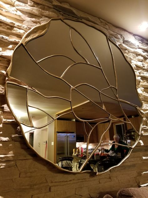 Tattoo Modern, Art Deco Style Interior, Mirror Decor Ideas, Aesthetic Interior Design, Handmade Mirror, Mirror Design Wall, Circular Mirror, Living Room Mirrors, Interior Design Art