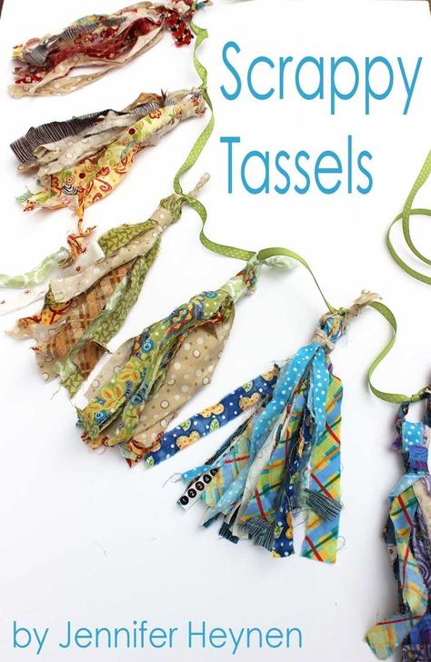 Fabric Tassels, Tassels Tutorials, Tassel Crafts, Scrap Fabric Crafts, Scrap Fabric Projects, Diy Tassel, Craft Tutorial, Fabric Beads, Fabric Strips