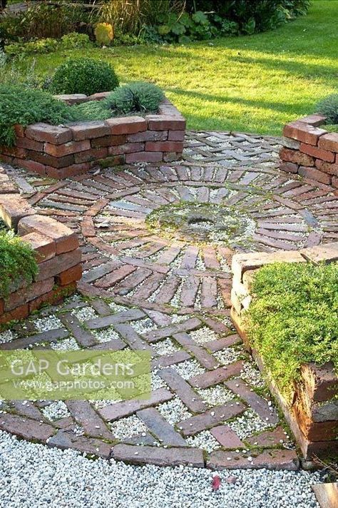 Paving Ideas, Brick Garden, Garden Paving, Have Inspiration, Garden Yard Ideas, Garden Pathway, Garden Structures, Lawn And Garden, Backyard Landscaping Designs