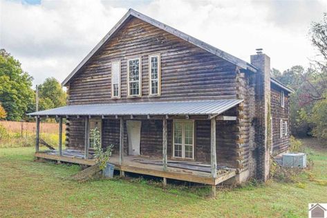 Under $100K Sunday c.2002 Fixer Upper Log Cabin For Sale W/Mobile Home on 9.4 Acres Arlington, KY. $99,900 - Country Life Dreams Cheap Log Cabins, Log Homes For Sale, Cheap Houses For Sale, Log Cabins For Sale, Cabin Home, Life Dreams, Cabins For Sale, Cheap Houses, Log Cabin Homes