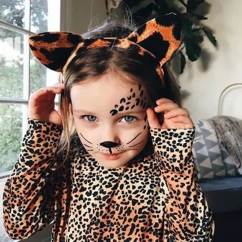 Cheetah Face Paint, Leopard Face Paint, Leopard Makeup Halloween, Happy Halloween Eve, Cat Face Makeup, Halloween Makeup For Kids, Cat Halloween Makeup, Leopard Makeup, Cheetah Style