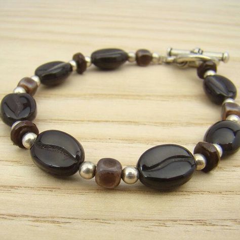 Coffee Bean Bracelet Coffee Bracelet, Coffee Jewelry, Tea Jewelry, Coffee Latte Art, Coffee Ideas, Beauty App, Coffee Sweater, Coffee Talk, Moon Bracelet