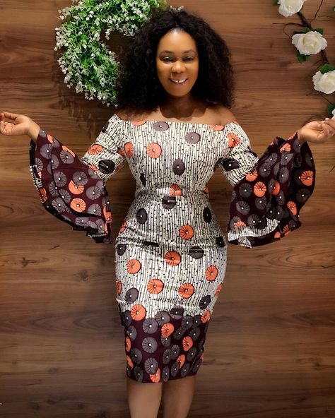 3,217 mentions J’aime, 9 commentaires - Pamdee_fashion (@pamdee_fashion) sur Instagram : "Pattern work on point 🥰 New Inn🤗dress available in size Uk 8-18 Price : 170gh/$36/N14,000 To shop…" Styles For Slim Ladies, African Midi Dress, Ankara Wedding Styles, Ankara Short Gown Styles, Ankara Dress Styles, African Prom Dresses, African Print Dress Ankara, Best African Dresses, Latest Ankara