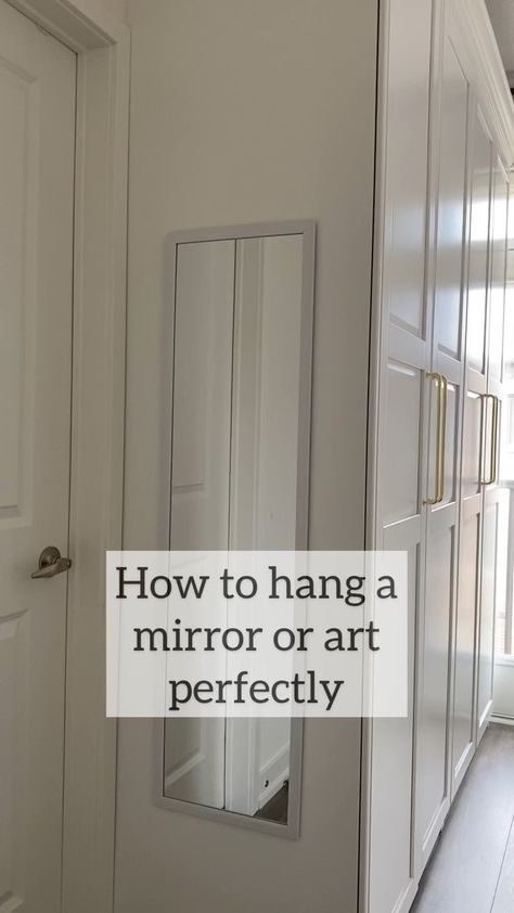 hanashappyhome on Instagram: How to hang a mirror or artwork perfectly 🖼 I used to make a ton of holes when hanging art. Or it was crooked. 😜 Now I use this painters… How To Mount Mirror On Wall, Hanging A Mirror On A Wall Tips, Hanging Mirrors On The Wall, Hang Mirror On Wall, Bathroom Mirror Diy, Airbnb Tips, Hanging Mirrors, Apartment Decorating Living, Aesthetic Mirror