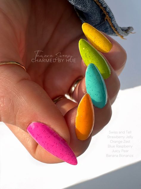 Neon Jelly Nails Banana Bonanza Color Street, Raspberry Banana, Colorstreet Combos, Jelly Nail Polish, Jelly Nail, Color Street Ideas, Strawberry Jelly, Summer Manicure, Dry Nail Polish