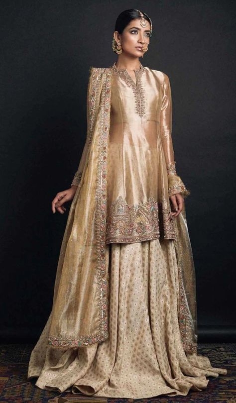 Pakistani Bridal Dresses Online, Fancy Dress Material, Shah Jahan, Fashion Girl Design, Zara Shahjahan, Trendy Outfits Indian, Pakistani Fashion Casual, Pakistani Wedding Outfits, Pakistani Fancy Dresses