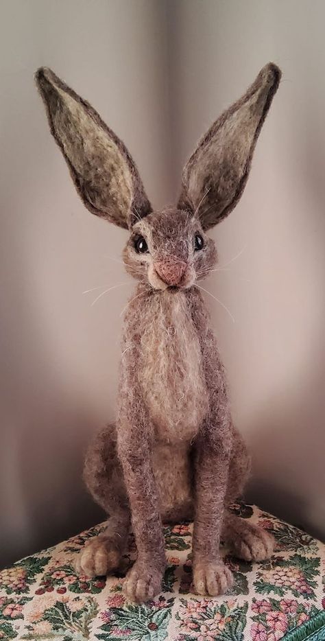 Felted Rabbit, Hobbies And Crafts, Christmas Present, Christmas Presents, Needle Felting, Rabbits, Hobbies, Felt, Sewing