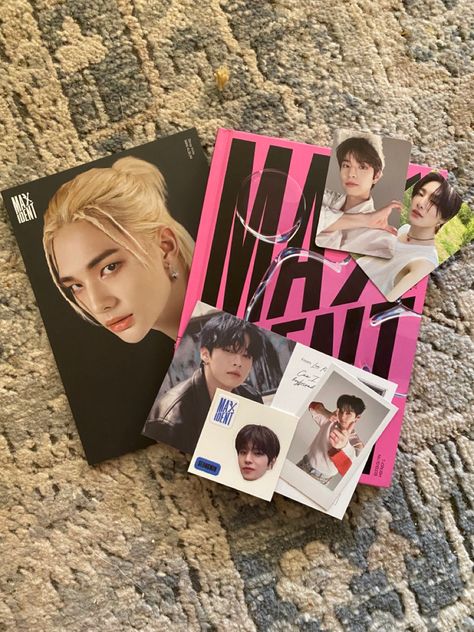 my maxident album pulls <3 Saudi Arabia Riyadh, Kpop Freebies, Kpop Accessories, Merch Aesthetic, Merch Kpop, Kpop Albums, Kpop Shop, Kpop Merchandise, Pop Albums