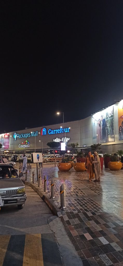 Night view of the most popular shopping mall of Lahore city | Shopping centre | City nights Packages Mall, Shopping Mall Snap, Lahore Snaps, Lahore Aesthetic, Lahore Night Snaps, Mumbai Mall Snapchat Story, Db Mall Bhopal Snap, Mall Pics, Islamabad Night Snaps