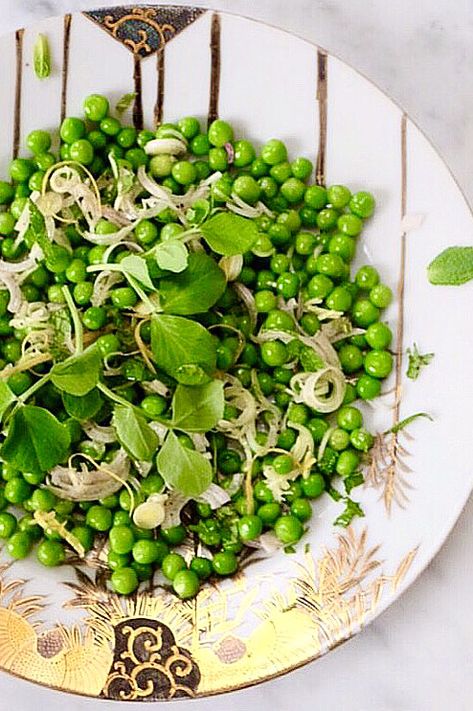 the most delicious, healthy pea salad from Michelle’s cookbook Summer Pea Recipes, Green Salad With Peas, Easter Meals Vegetarian, Summer Pea Salad, Healthy Pea Salad Recipes, Pea Shoot Salad, Spring Pea Salad Recipes, Green Pea Salad Recipe, Pea Sprouts Recipes