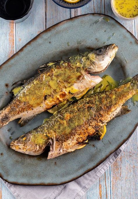 Sea Bass Grilled Recipes, Greek Grilled Fish, Striped Sea Bass Recipes, Easy Mediterranean Dinner, Seabass Recipe Grilled, Grilled Sea Bass Recipes, Mediterranean Dinner Recipes, Dinner Recipes Keto, Grilled Sea Bass