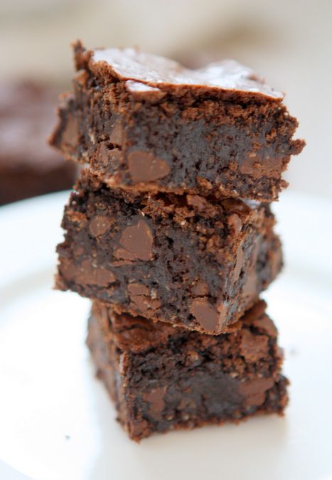 Oat Flour Brownies (Gluten Free!) Oat Flour Brownies, Oat Flour Recipes, Double Chocolate Brownies, Thm Desserts, Delicious Brownies, Espresso Powder, Oat Flour, Yummy Sweets, Double Chocolate