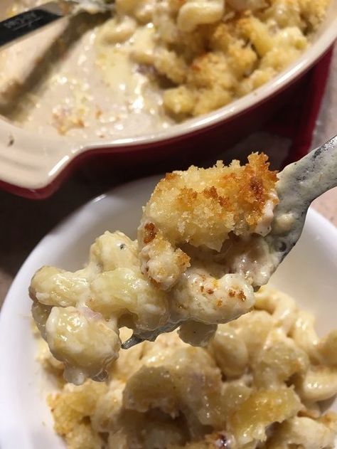 J Alexander Mac And Cheese, J Alexander, Christmas Foods, Mac And Cheese Recipe, Recipes Christmas, Holiday Recipes Christmas, Mac N Cheese Recipe, Tomato Recipes, Side Recipes