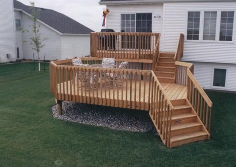 Backyard Firepit Area, Small Backyard Decks, Design Per Patio, Deck Building Plans, Multi Level Deck, Backyard Layout, Patio Layout, Patio Deck Designs, Wooden Deck