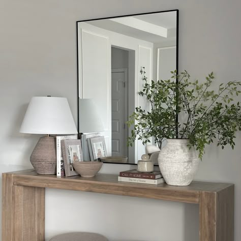 Rectangle Mirror Entryway Ideas, Entryway Frames, Mirror Over Buffet Dining Room, Mirror Above Console Table, Table Mirror Decor, Dinning Room Mirror, Entry Table With Mirror, Console Table Mirror, Interior Design Elegant