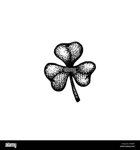 Black Clover 5 Leaf Clover, 5 Leaf Clover Tattoo, Phenomenal Tattoo, 5 Leaf Clover, Leaf Clover Tattoo, Clover Tattoo, Tattoo Minimal, Clover Tattoos, Tattoo Outline