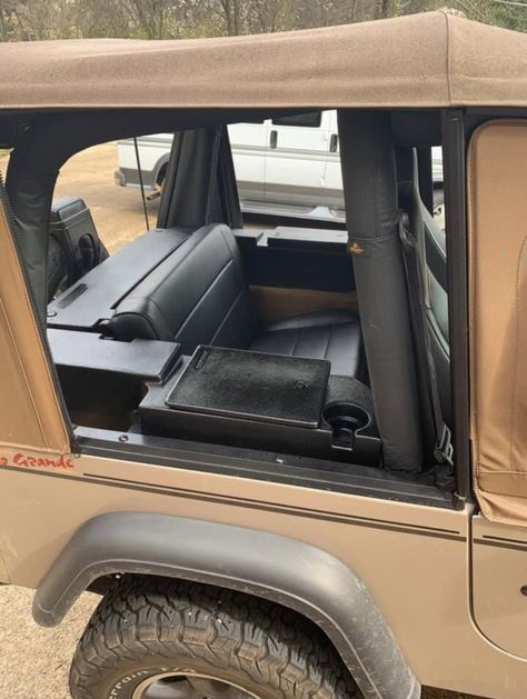 90s Jeep Wrangler, Yj Jeep Ideas, Jeep Wrangler Yj Ideas, 70s Ford Bronco, Wrangler Tj Mods, Jeep Tj Ideas, Jeep Trunk, Jeep Tj Mods, Jeep Yj Ideas