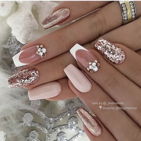 French With Crystals, Gold Acrylic Nails, Mauve Nails, Rose Gold Nails, Nail Art Wedding, Nail Designs Glitter, Bridal Nails, Glitter Nail Art, Coffin Nails Designs