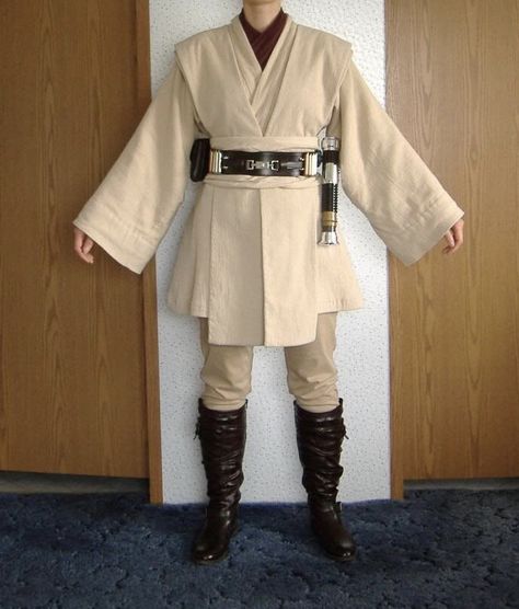 Star Wars Order, Luke Skywalker Cosplay, Star Wars Inspired Outfits, Jedi Tunic, Jedi Outfit, Jedi Cosplay, Knight Outfit, Jedi Costume, Tan Outfit