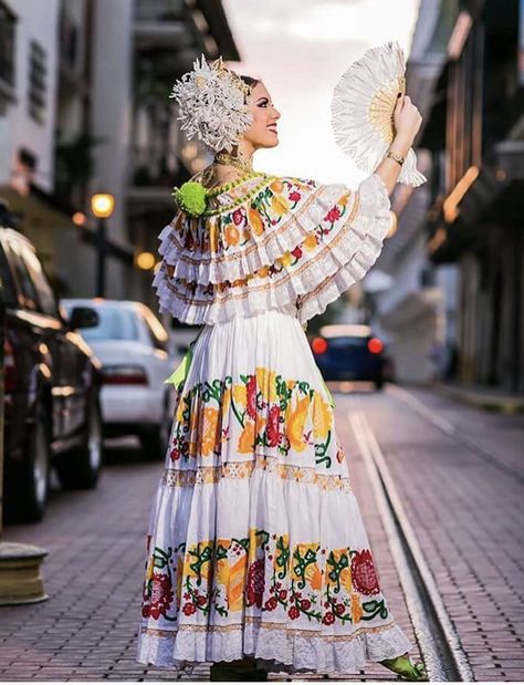 Panamanian Pollera Panamanian Wedding, Panama Clothing, Panamanian Culture, Folkloric Dress, America Dress, America Outfit, American Dress, National Dress, Ballroom Dance Dresses