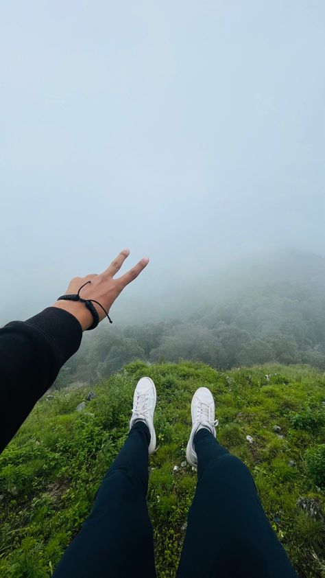 #mountains #morning #mussoorie #clouds #aesthetic #photooftheday Picture In Mountain, Mountain Photo Shoot Outfit, Nature Man Aesthetic, Mountain Boy Aesthetic, Hill Station Photography Ideas For Men, Pose In Mountain, Nature Pose Ideas, Natural Photography Poses, Aesthetic Nature Pics