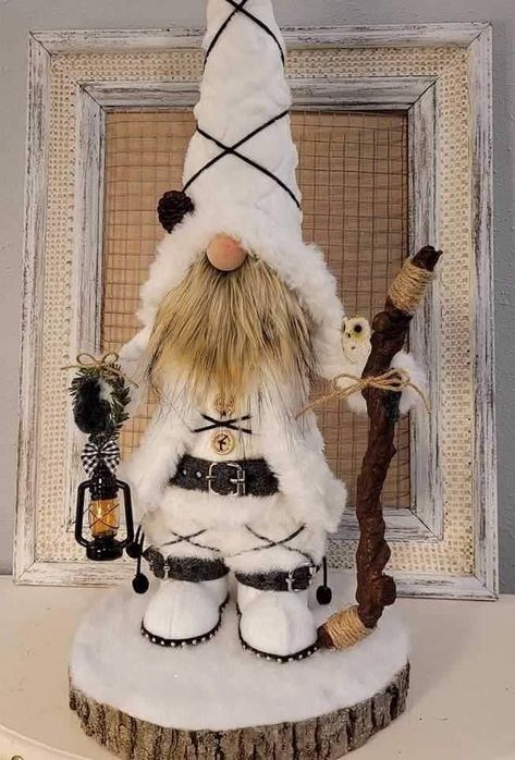 Christmas Knomes, Snowman Christmas Decorations, Nordic Gnomes, Gnomes Diy, Handmade Christmas Crafts, Diy Gnomes, Gnome Patterns, Gnomes Crafts, Summer Decorating Ideas