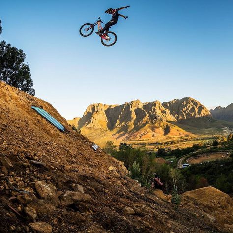 Red Bull Rampage, Monster 1200, Ktm 250, Bike Pic, Crossed Fingers, Parkour, Brutalism, Racing Team, Dirt Bike