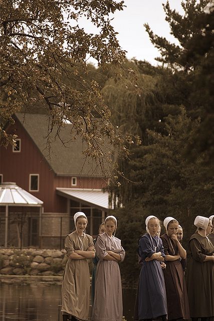 Amish Amische Quilts, Rumspringa, Amish Country Ohio, Church Fellowship, Amish Culture, Amish Farm, Plain People, Amish Community, Amish Quilts