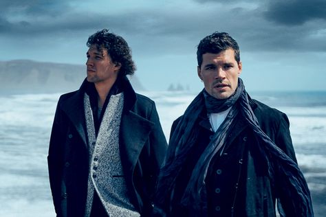 Burn The Ships, Joel Smallbone, Christian Music Artists, Hip Hop Dj, For King And Country, Country Fan, King And Country, Christian Artists, Musical Band