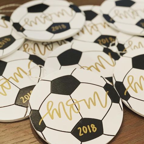 Soccer Ornaments, Soccer Christmas, Soccer Team Gifts, Soccer Moms, Mom Christmas, Soccer Mom, Love The Lord, Christmas Mom, Team Gifts