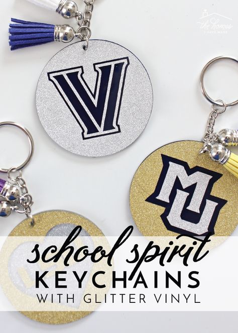 Show your school spirit with these awesome keychains made with glitter vinyl - perfect for grads, alumni, sororities, and more! School Spirit Keychains Diy, School Spirit Ideas To Sell, School Spirit Diy Projects, School Spirit Cricut Projects, Cricut School Spirit Ideas, Diy School Spirit Crafts, School Spirit Bracelets Diy, School Spirit Merchandise Ideas, School Spirit Accessories