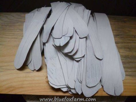 Angel Wing Feathers... Hanging Angel Wings, Wood Angel Wings, Wings Inspiration, Wood Crosses Diy, Halloween Wings, Diy Fairy Wings, Angel Wings Painting, Diy Angel Wings, Cosplay Wings