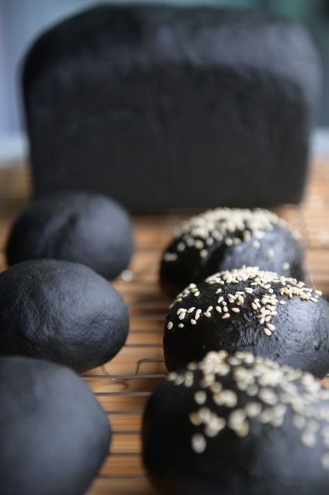 Jet black bread, Food News & Top Stories - The Straits Times Russian Black Bread, Charcoal Bread Recipe, Black Buns Recipe, Black Sesame Bread, Russian Black Bread Recipe, Black Bread Recipe, Black Recipes, Charcoal Bread, Cocoa Bread