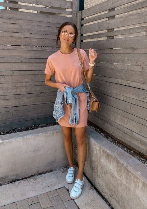 Cute summer casual dress! Great #outfitinspiration #horsecreekboutique #summerstyle #summerdress Sims Fashion, Lauren Kay Sims, Best Casual Dresses, Outfit Chic, Casual Summer Dresses, Outfits Casual, Look Casual, Casual Summer Outfits, Elie Saab